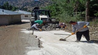 Kınıkkoz Yolu’na parke döşeniyor