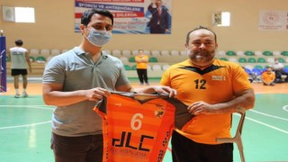 Anlamlı Maçta Kazanan Dostluk Oldu