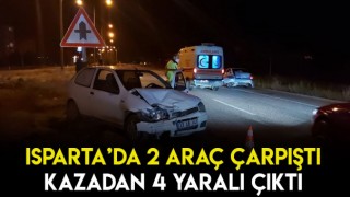 Isparta'da İki Araç Kafa Kafaya Girdi