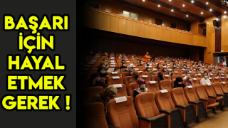 Yazar Nurullah Genç Akademi Öğrencileriyle Bir Araya Geldi