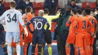 Başakşehir Sahadan Çekildi Başakşehir Paris Saint Germain Maçından Neden Çekildi ?