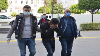 evden hırsızlık yaptıkları iddiasıyla yakalanan 2 zanlı tutuklandı