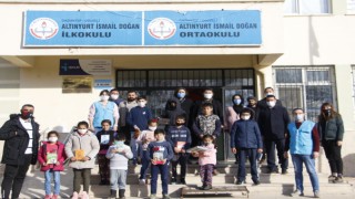 Gaziantep Büyükşehir'den Köy Okullarında Eğitim Ve Öğretime Devam Eden Çocuklara Yardım Eli