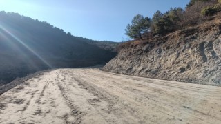 Türkoğlu - Düziçi Bağlantı Yolu Genişletme Çalışmaları Sürüyor