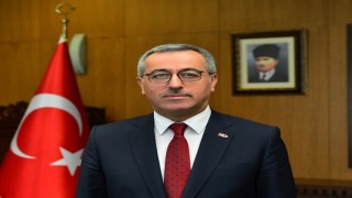 Başkan Güngör - Şehrimize Kahramanlık ünvanının verilişinin 48. yıldönümü kutlu olsun - dedi.