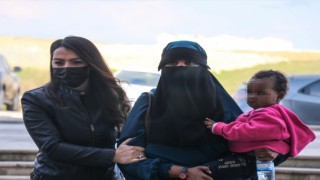 Mavi Bültenle Aranan Deaş Unsuru Kadın Terörist Adliyeye Sevk Edildi