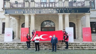 Çanakkale'de 18 Mart'ta Göndere Çekilecek Ay Yıldızlı Bayrak