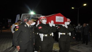 Şehit Astsubay Demir ve Yılmaz'ın Naaşları Kahramanmaraş'a getirildi