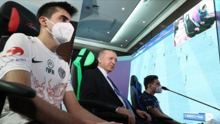 Cumhurbaşkanı Erdoğan'dan E-spora Destek