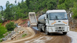 Andırın ve Pazarcık'ta Yol Yenileme Çalışmaları Sürüyor