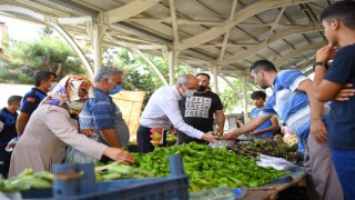 Başkan Okay Pazar Esnafıyla Bir Araya Geldi