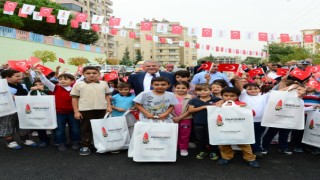 Başkan Mahçiçek, “’Kitaplar Devletten, Çanta ve Kırtasiye Seti Onikişubat Belediyesi’nden’”