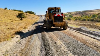 Kahramanmaraş Onikişubat İlçesi'ne Bağlı Göksun ve Afşin’de Yollar Yenileniyor