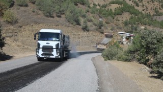 Onikişubat İlçesinin Köşürge 12 Kilometrelik Yolu Yenileniyor