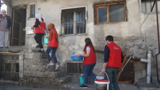 Kahramanmaraş'ta Gençler Gönüllere Dokunuyor