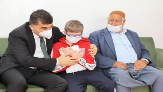 Ramazan İstedi Başkan Fadıloğlu Hediye Etti