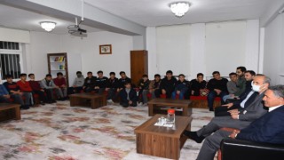 Başkan Okay Lise Öğrencileriyle Bir Araya Geldi