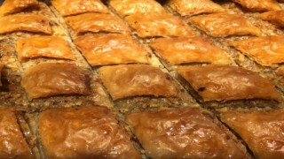 Cevizli Ev Baklavası Hazırlanışı