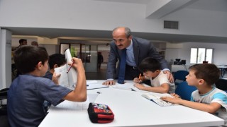 Başka Okay'ın Kütüphane Haftası Mesajı