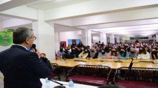 Başkan Güngör Sosyal Bilimler Lisesi Öğrencileriyle Buluştu