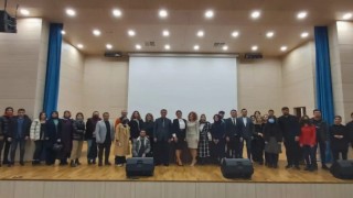 Kadının Toplumdaki Yeri ve Önemi Anlatıldı