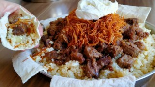 Kavurmalı Kaymaklı Bulgur Pilavı Hazırlanışı