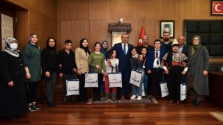 Tüm Gücümüzle Sizinleyiz