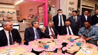 Başkan Güngör Gençlerle Sahur Yaptı