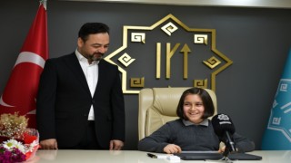 Gürbüz koltuğunu Aslantaş’a devretti