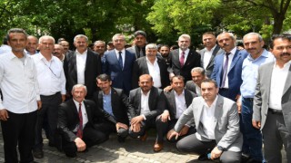 Başkan Güngör Vatandaşlarla Bayramlaştı