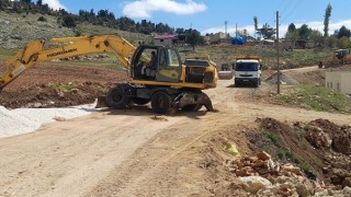 Kırsal Mahalle Yolları Büyükşehir’le Yenileniyor