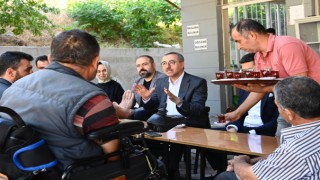 Başkan Güngör Azerbaycan Bulvarı’nda Esnaflarla Bir Araya Geldi