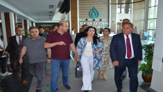 Özbekistan Heyeti Sular Akademi Hastanesi’nde