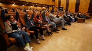 Minikler ‘Fıstık İle Celil’le Hem Eğlendi Hem Öğrendi