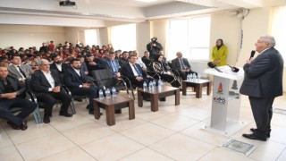 Onikişubat Belediyesi, Başkan Mahçiçek öncülüğünde ‘Gönülleri Giydiriyoruz’ dedi
