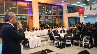 “Ticaret ve Sanayimizi Geliştirmek İçin Gayret Ediyoruz”