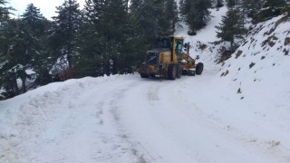 Göksun’da Yollar Büyükşehir’le Ulaşıma Açık Tutuluyor