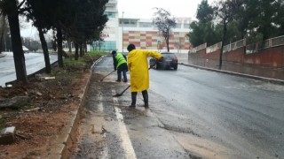 Yağışın Arterlerde Bıraktığı İzler Siliniyor