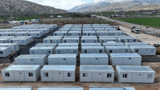Büyükşehir Nurhak’ta Konteyner Kentin Alt ve Üstyapısını Tamamlıyor