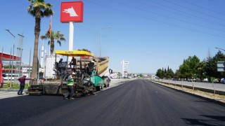 Büyükşehir, Servis ve Bağlantı Yollarını da Yeniliyor