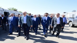 Başkanlar Depremzedelerle Bayramlaştı