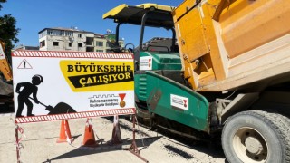 Büyükşehir, Elbistan’da Bir Caddeyi Daha Yeniliyor
