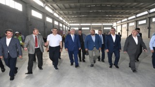 Güngör ve Bolat, Uçak Parçaları Üretim Tesisini İnceledi