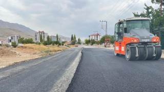 Büyükşehir, Elbistan’da Darende Caddesi’ni Yeniliyor