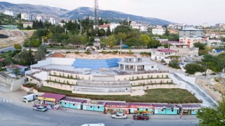 DULKADİROĞLU ŞELALE PARK YAPIMINDA SONA GELİNDİ
