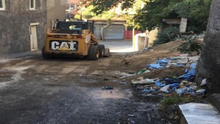 Büyükşehir, Dulkadiroğlu ve Onikişubat’ta Hafriyat Temizliğini Sürdürüyor