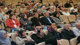 GÖKSUN BELEDİYESİ "ZOR ZAMANLARDA AİLE OLMAK" KONULU SÖYLEŞİ PROGRAMI DÜZENLEDİ