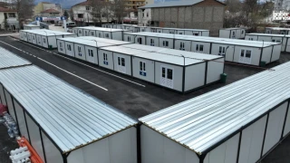 Malatya'da Binlerce Depremzede Esnaf Konteynerlerde Hizmet Veriyor