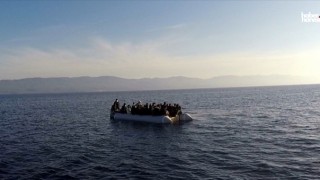 Ayvalık Açıklarında Lastik Botta 39 Düzensiz Göçmen Yakalandı!