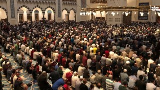 Kahramanmaraş'ta Depremin Ardından Camilerde Toplu Teravih Coşkusu